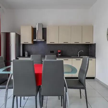 Apartman Unique 4 Bedroom Apt In The Heart Of St Julian's